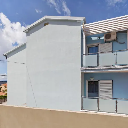 Διαμέρισμα Comfortable In Near Seabeach Jadranovo