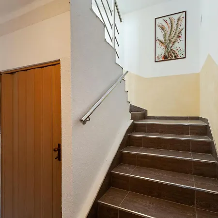 Comfortable In Near Seabeach Jadranovo